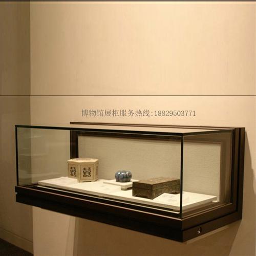 懸藏之美 深圳市實(shí)創(chuàng)博物館懸掛式展柜如何守護(hù)收藏品的“空中舞臺(tái)”